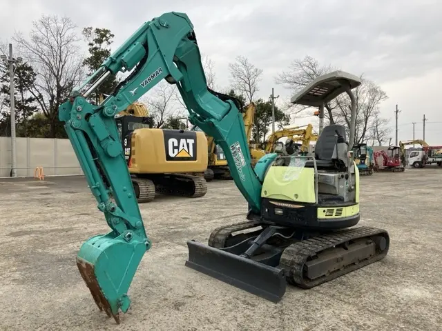 MINI EXCAVATOR