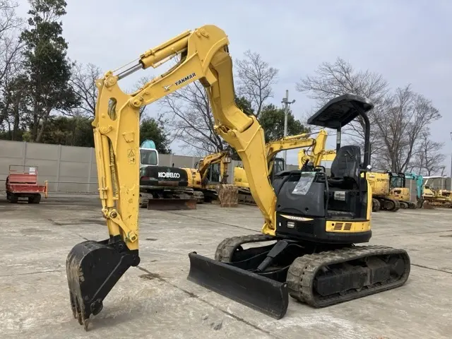 MINI EXCAVATOR