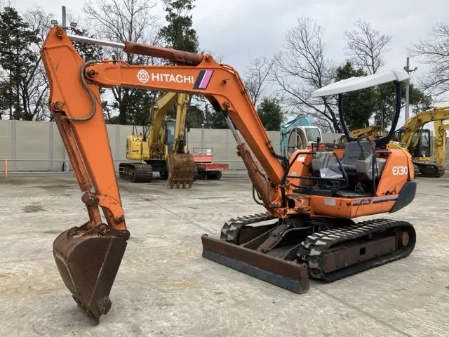 MINI EXCAVATOR