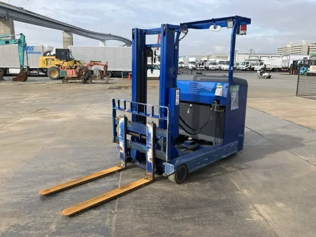 Reach Forklift