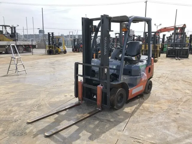 Forklift