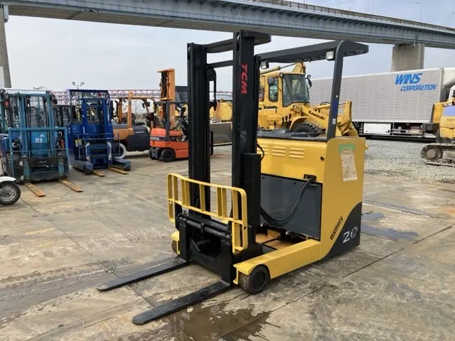 Reach Forklift