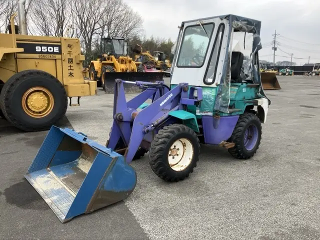 MINI WHEEL LOADER