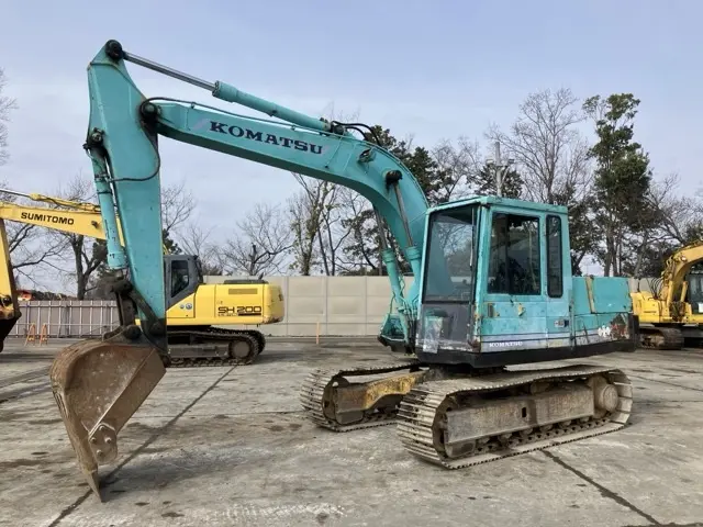 EXCAVATOR