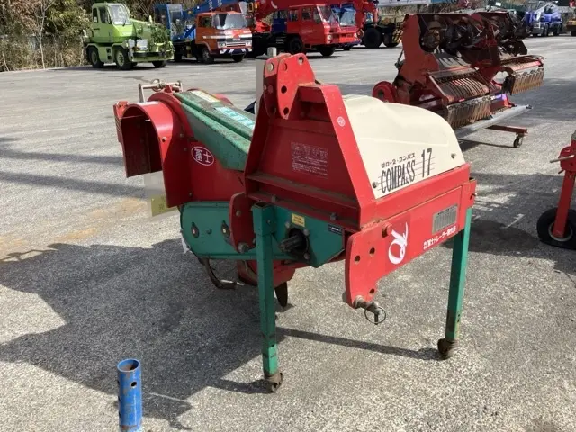 LEVEE PLASTERING MACHINE A