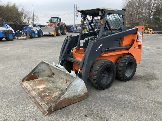 SKID STEER LOADER