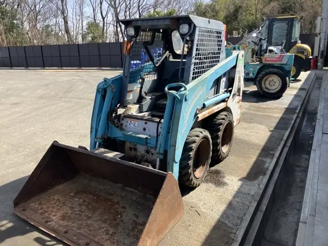 SKID STEER LOADER