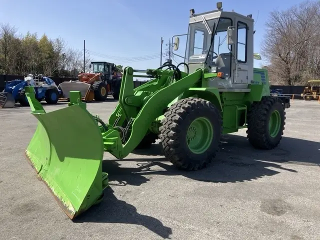 WHEEL LOADER