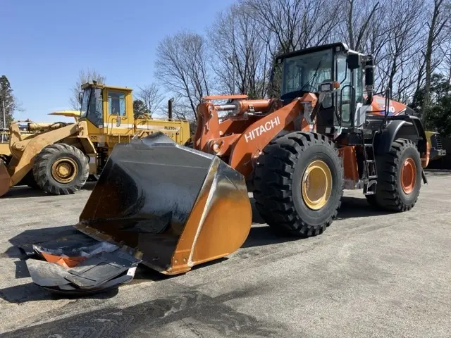 WHEEL LOADER