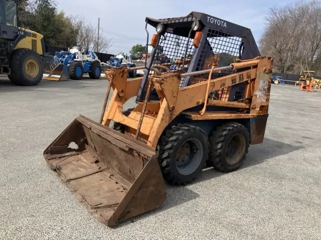 SKID STEER LOADER