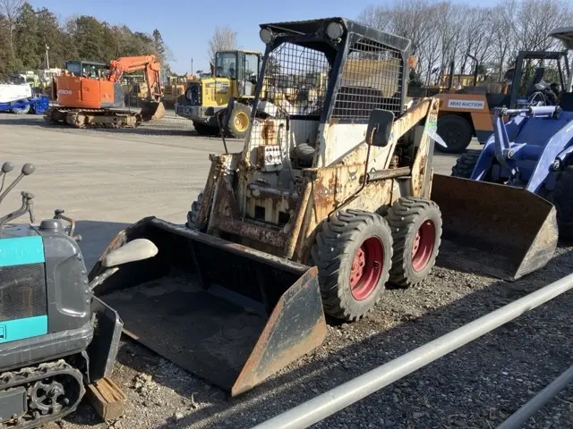 SKID STEER LOADER