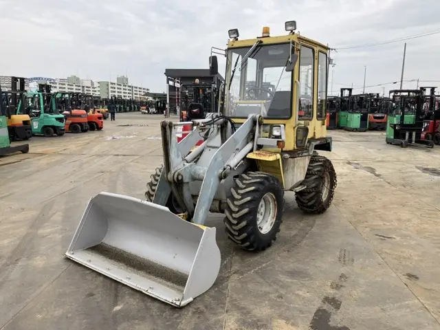 MINI WHEEL LOADER