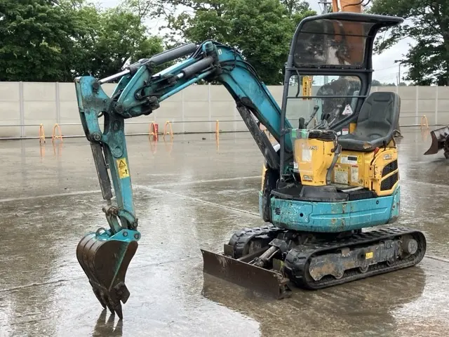 MINI EXCAVATOR