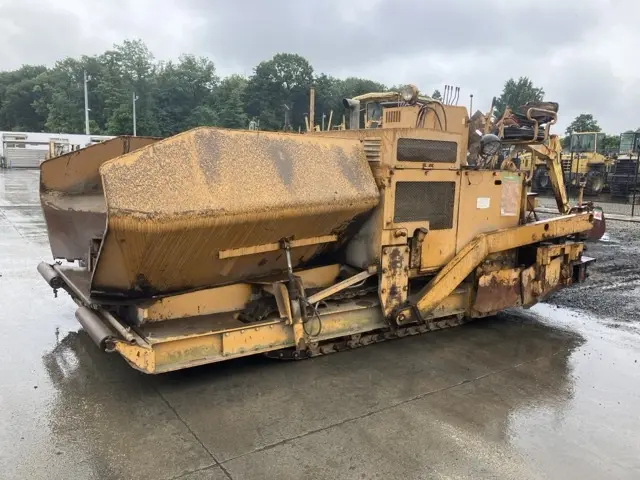 Asphalt finisher