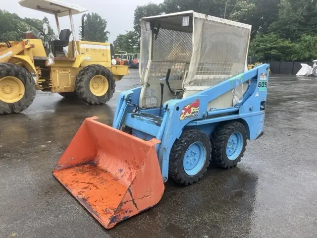 SKID STEER LOADER