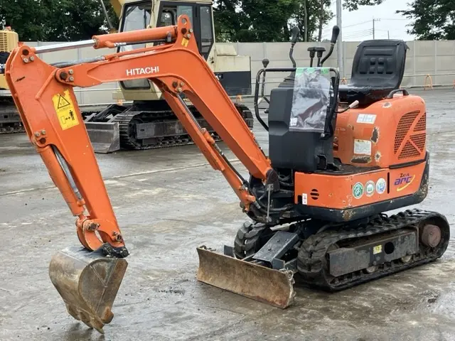 MINI EXCAVATOR