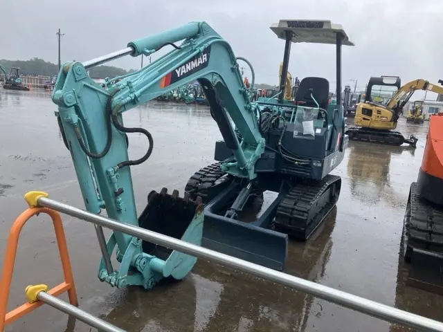 MINI EXCAVATOR