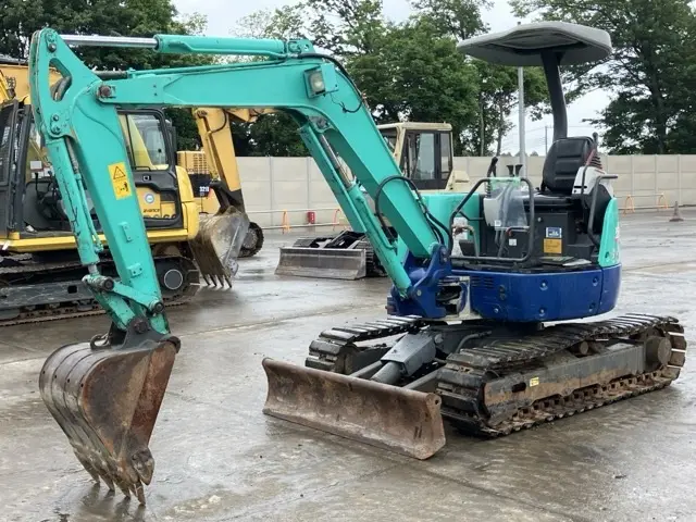 MINI EXCAVATOR
