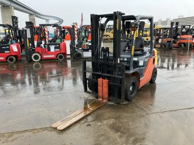 Forklift