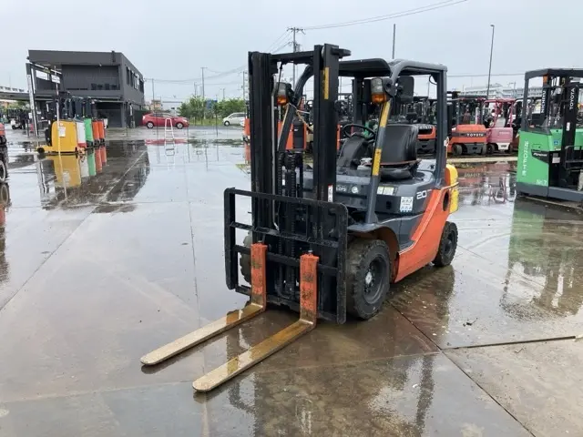 Forklift