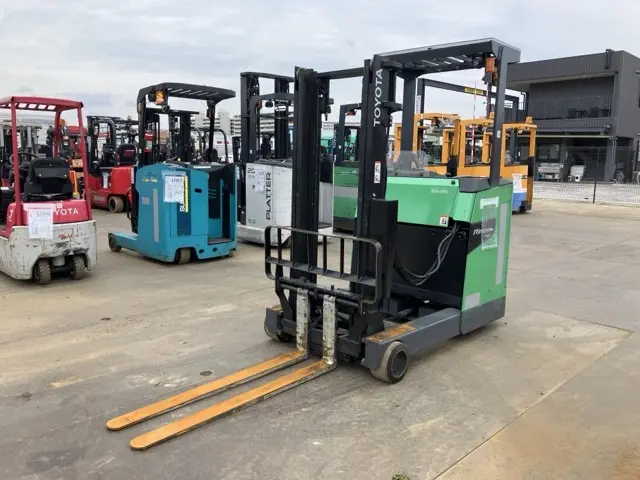 Reach Forklift