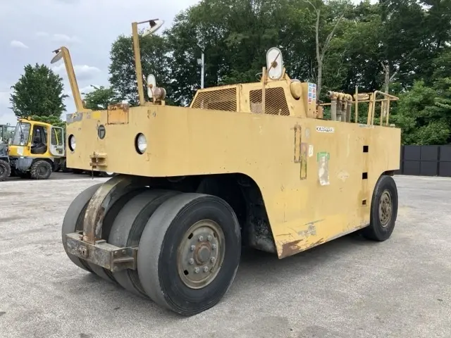 Tire Roller