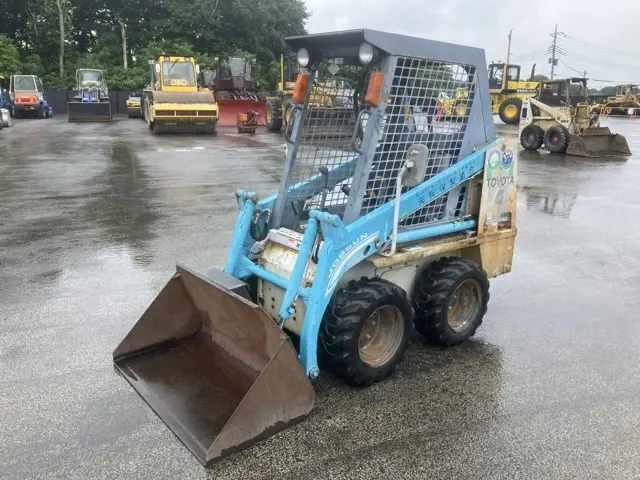 SKID STEER LOADER