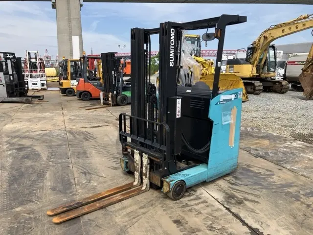 Reach Forklift