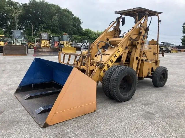 SHOVEL LOADER