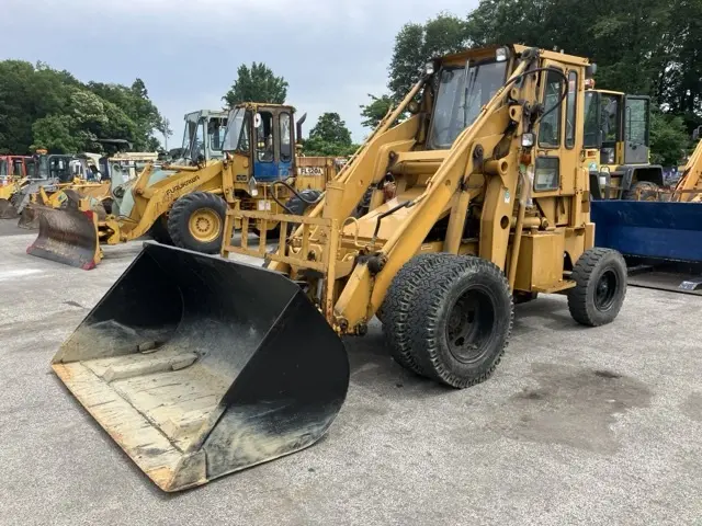 SHOVEL LOADER