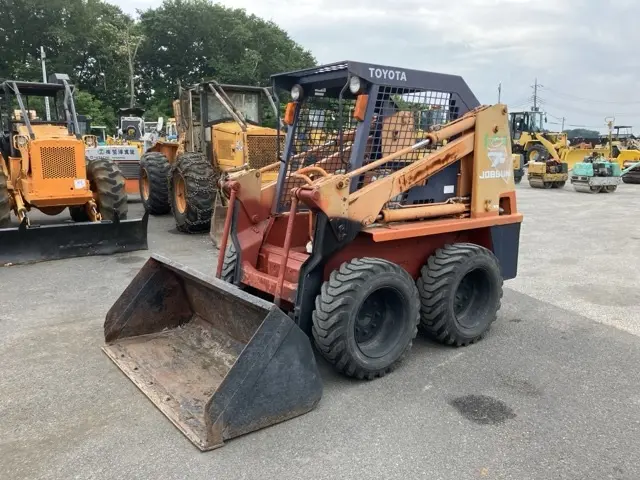 SKID STEER LOADER