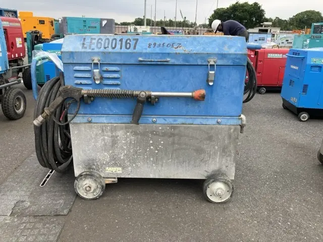 HIGH PRESSURE WASHING MACHINE