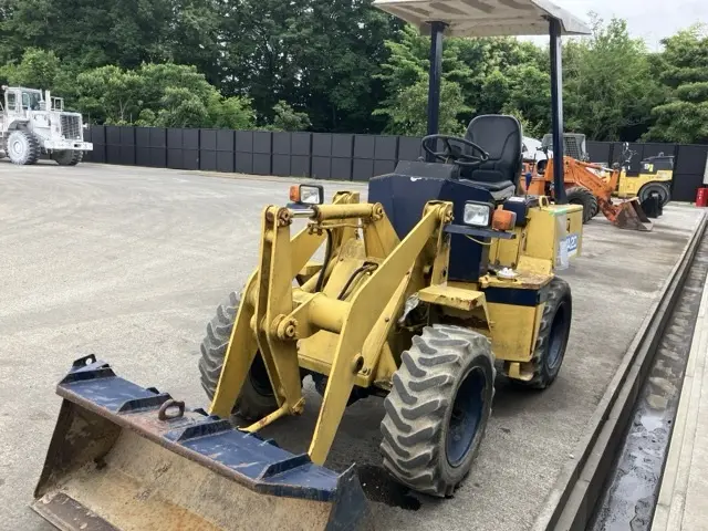 MINI WHEEL LOADER