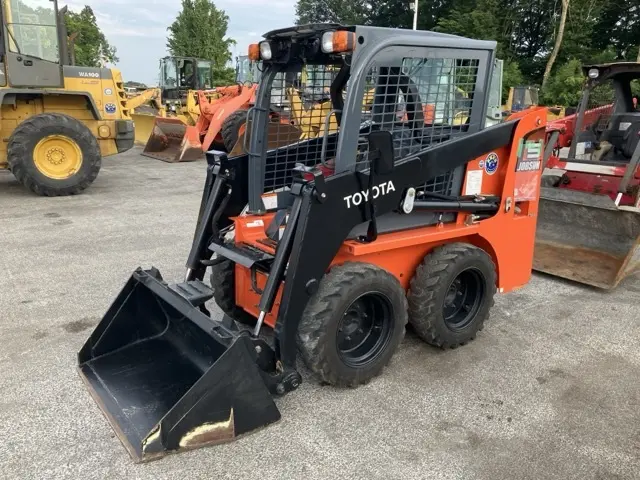 SKID STEER LOADER