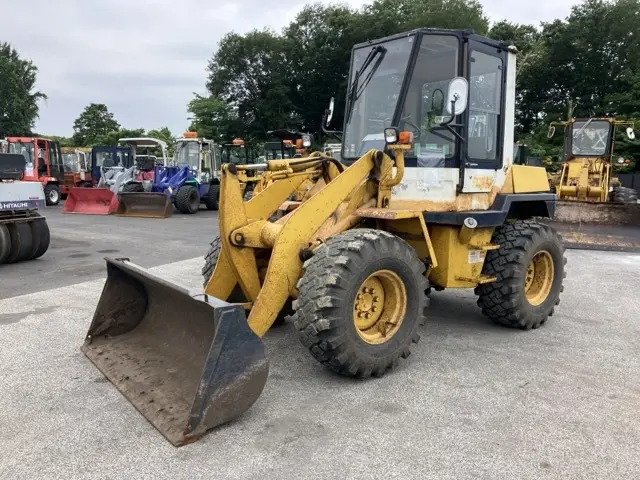 MINI WHEEL LOADER