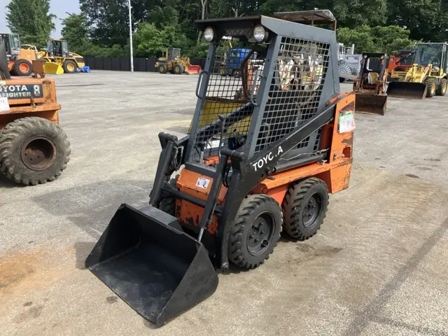 SKID STEER LOADER