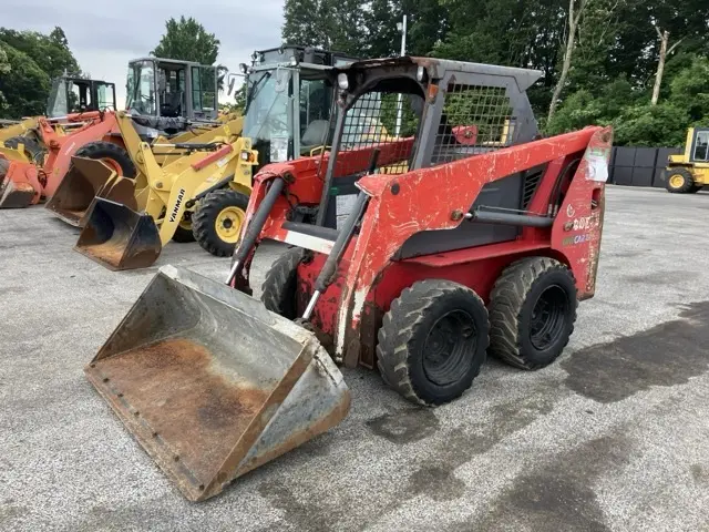 SKID STEER LOADER