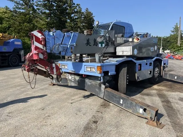 Rough Terrain Crane
