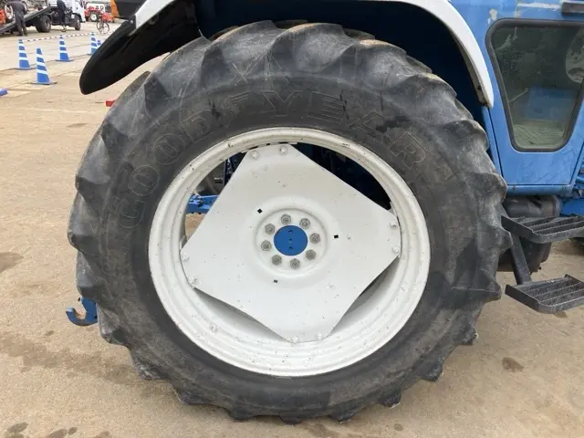 Máy kéo No.1004 - 13