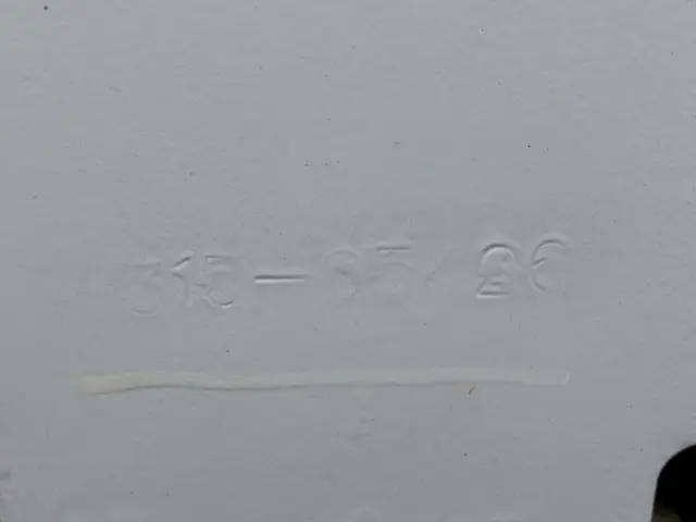 Xúc lật mini No.104 - 5