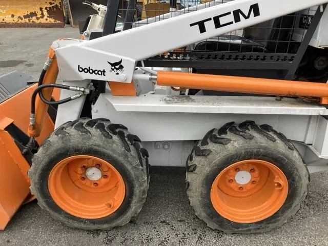 Xúc lật mini No.104 - 7
