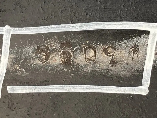 Xe ben xích No.140 - 5