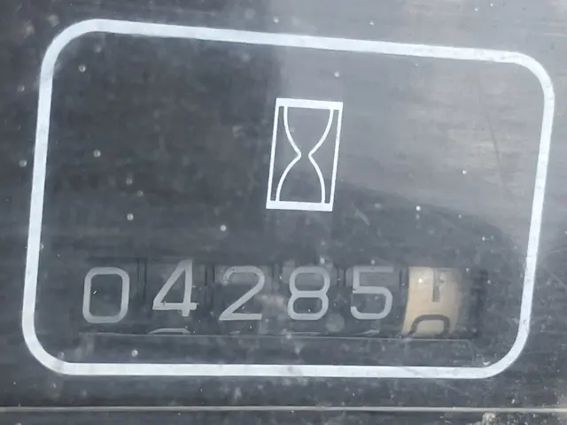 Xúc lật mini No.172 - 16