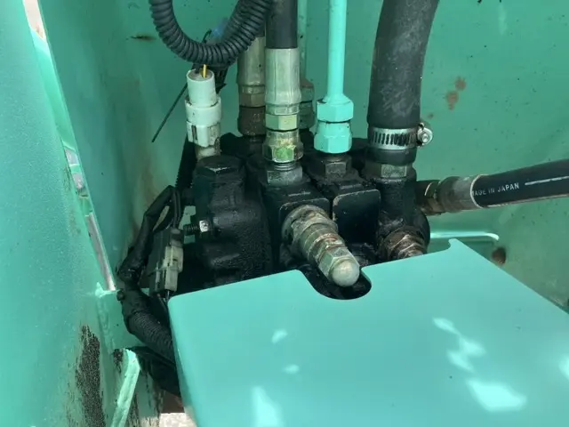 Xúc lật mini No.181 - 20