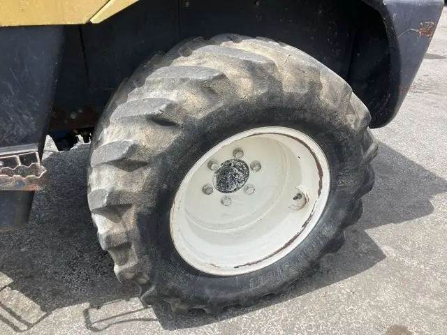 Xúc lật mini No.196 - 9
