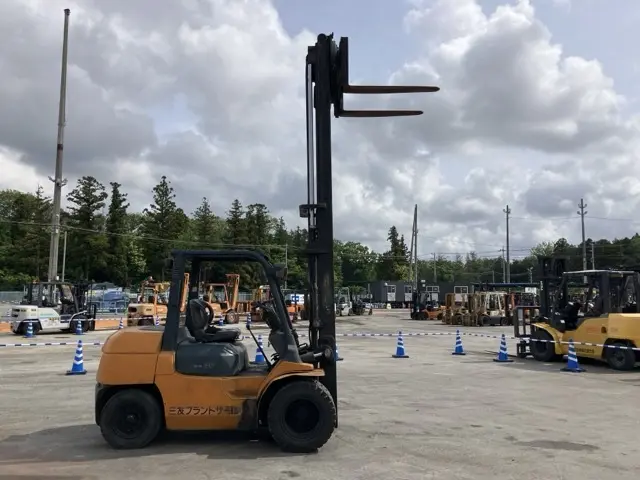 Xe nâng No.2024 - 17