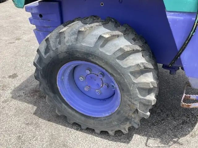 Xúc lật mini No.210 - 11