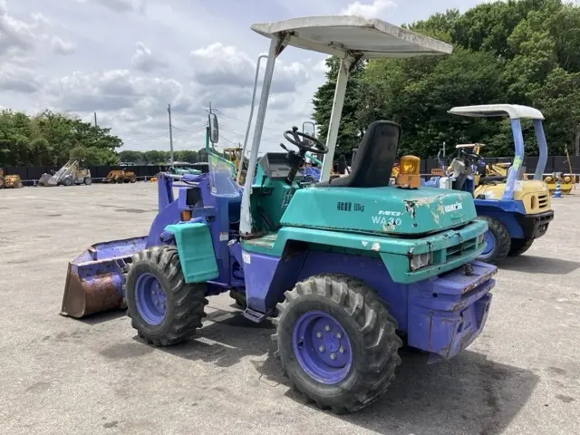 Xúc lật mini No.210 - 3