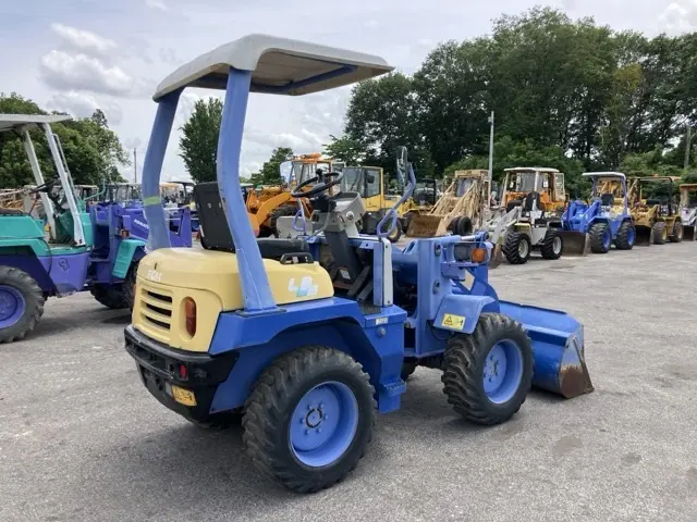 Xúc lật mini No.214 - 2