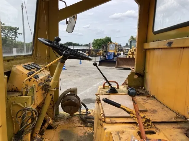 Xúc lật mini No.221 - 16
